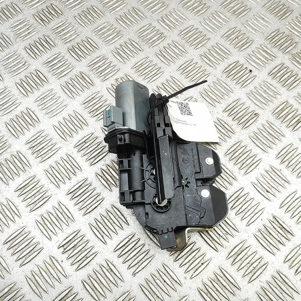 VW Touareg Baklucka Lås 7P0827505K image 4