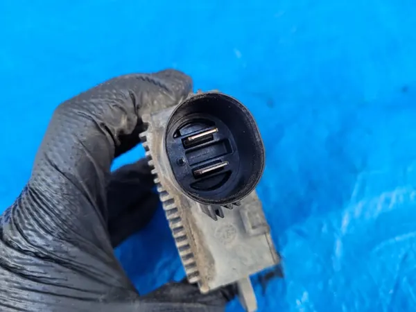 OPEL Corsa E Fläktstyrmodul 1.0 TURBO GM 39021773 image 3