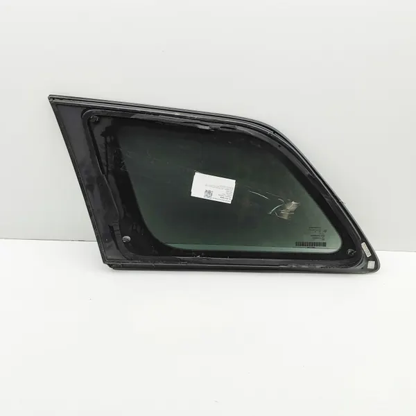 Ventana trasera derecha usada OEM P68211110AA Jeep image 4