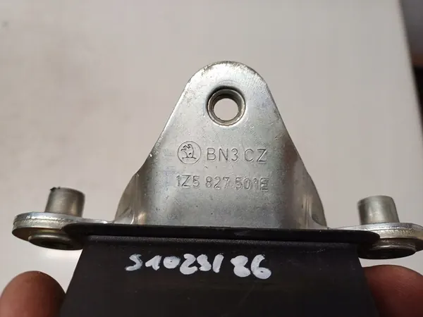 Bakluckslås SKODA OCTAVIA 2 II HB 1Z5827501E image 4