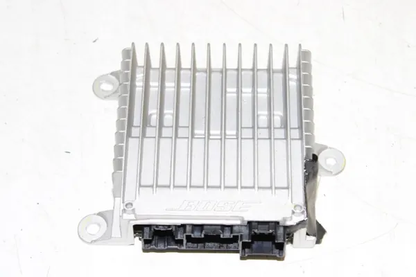 Mazda CX-5 I Bose Förstärkare OEM KD4666A20A image 2