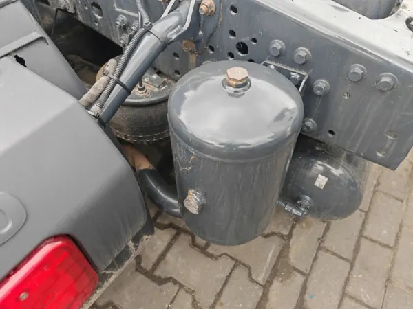 Luchttank 10L Links Iveco S Way OEM 8151401615612 image 3