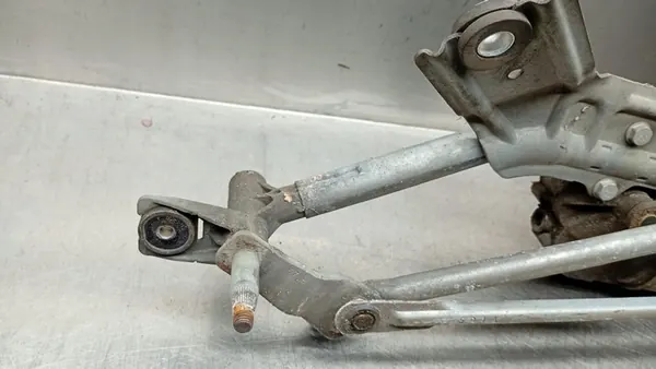 Etupyyhkijän mekanismi Fiat Grande Punto 1.4B 5D image 5