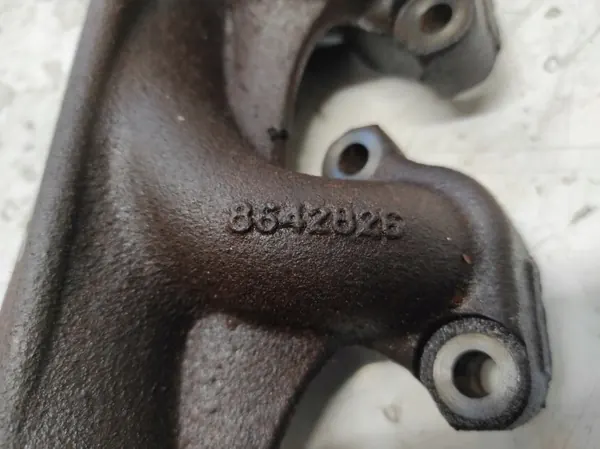 Auspuffkrümmer Volvo S60 2.4 D5 OEM 8642826 image 4
