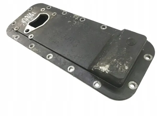 Tapa lateral motor Solaris OEM 1742330 - Usado image 3