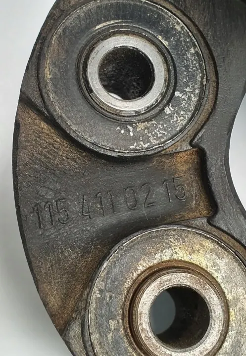 Mercedes Kardanwelle Gummilager OEM 1154110215 image 3