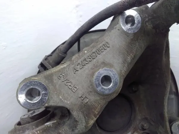 Mancal traseiro esquerdo OEM A2433570500 para Mercedes-Benz EQB image 3