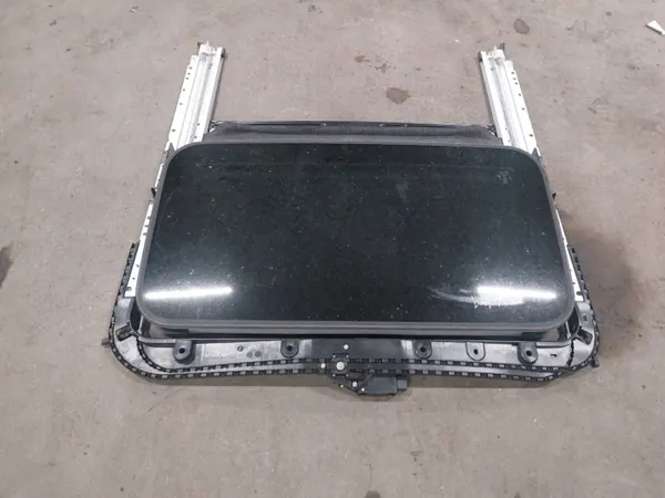 Techo solar Mazda CX-9 OEM 833100-4021 - Usado image 3