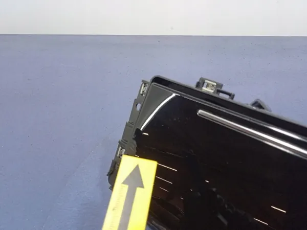 Porta-copos Audi SQ8 Q8 OEM 4M8862533C - Usado image 9