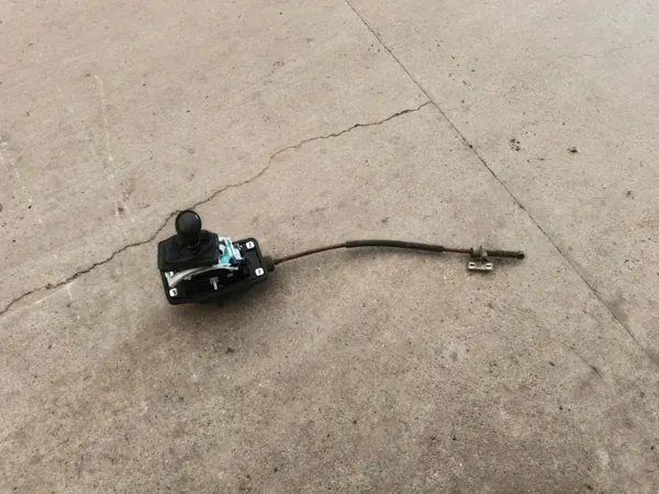 Alavanca de mudanças OEM 4F1713041M para Audi A6 C6 image 2