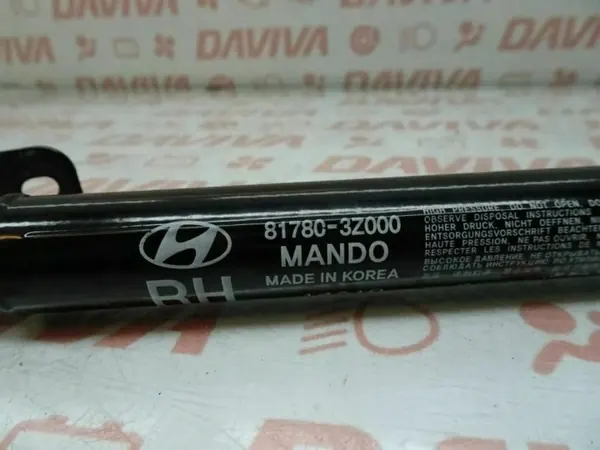 Amortecedor porta-bagagens Hyundai i40 Carrinha OEM - Lado direito image 6