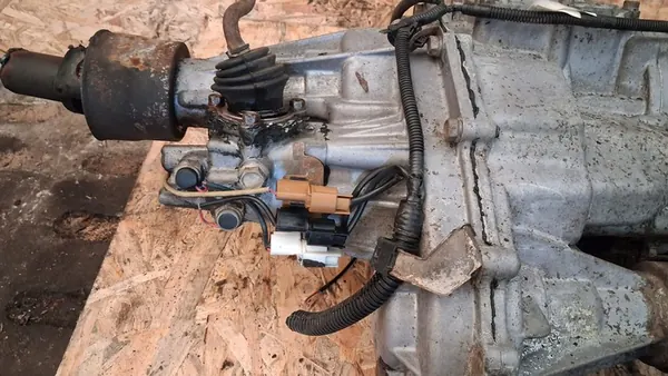 Vaihteisto + alennusvaihde Mitsubishi Pajero Pinin 1.8 GDI image 4