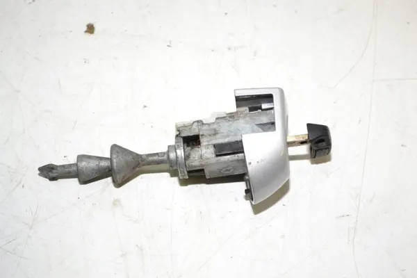 BMW E90 E91 Lock Insert Left Front Black Sapphire image 5