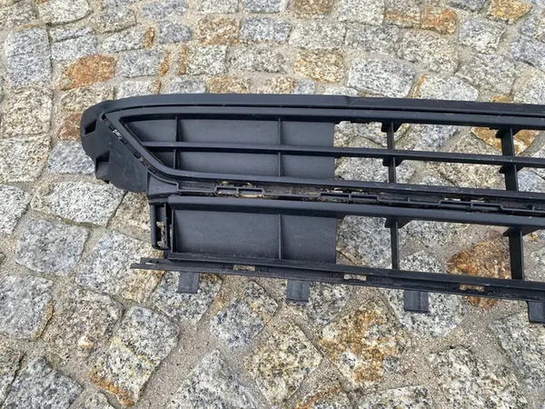 Griglia paraurti anteriore VW Polo VI 2G0853677L image 3