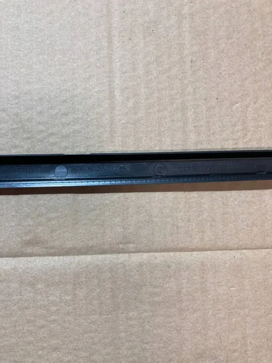SEAT Alhambra II vänster vindrutslist OEM 7N0854327CORI. image 10
