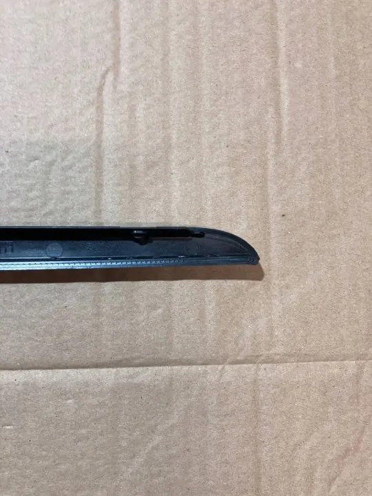 SEAT Alhambra II vänster vindrutslist OEM 7N0854327CORI. image 9