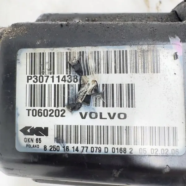 Höger fram drivaxel Volvo V70 II 2.4 image 6