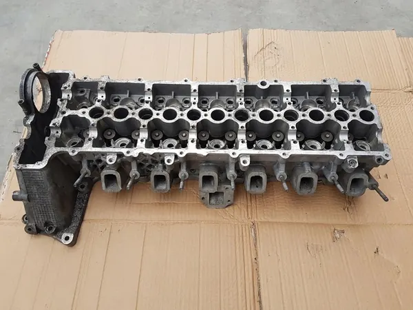 Culasse 3.0D BMW E90 2006 OEM 7792753 image 2