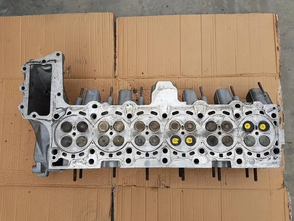Culasse 3.0D BMW E90 2006 OEM 7792753 image 3