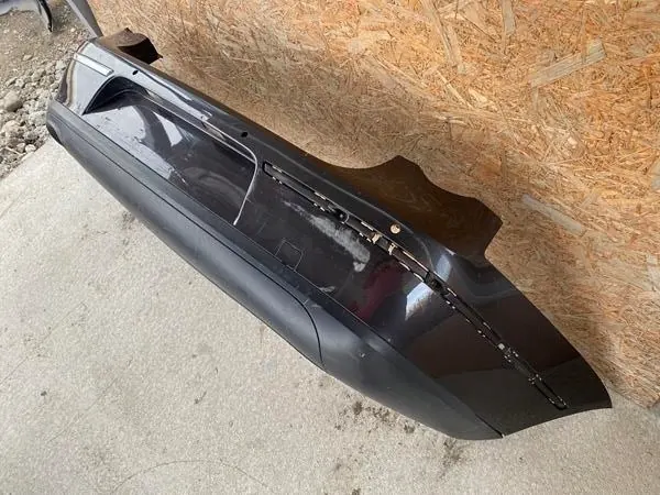 Paraurti posteriore con spoiler VW Passat B6 Sedan image 3