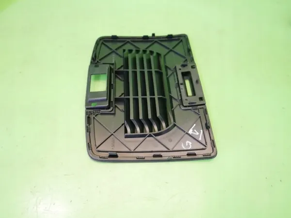 Mittlere Lüftungsgitter VW Golf V OEM 1K0819153 image 5