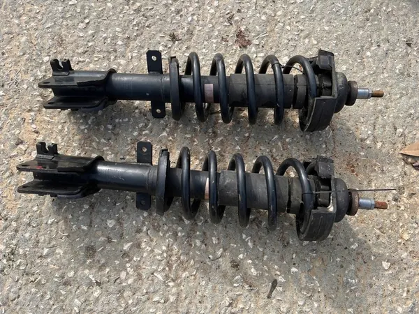 Amortecedor McPherson RENAULT TRAFIC 14-21 OEM image 1