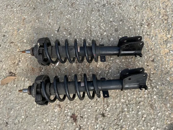 Amortecedor McPherson RENAULT TRAFIC 14-21 OEM image 4