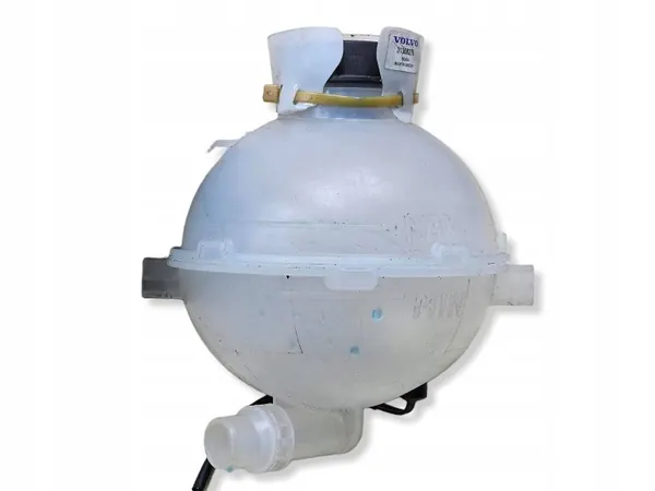 Uitzettank Volvo V60 D6 Hybride OEM 31368276 image 2