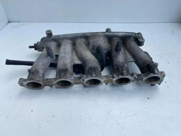 Collettore di aspirazione Volvo XC70 09447005 2.4L 2002 image 4