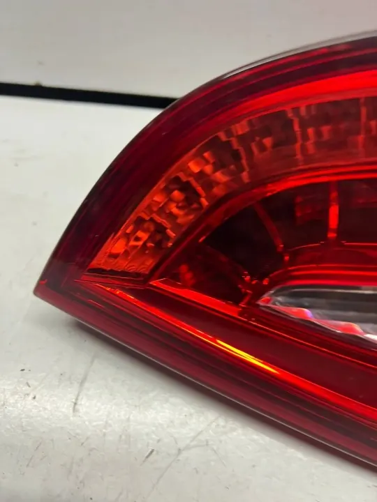 Tomada AUX OEM 020113R para Audi A4 S4 B8 8K image 3