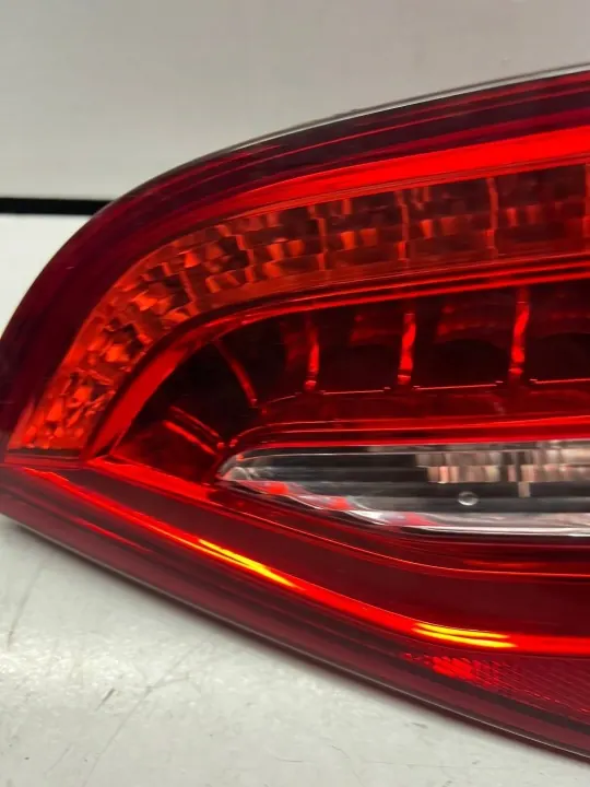Tomada AUX OEM 020113R para Audi A4 S4 B8 8K image 4