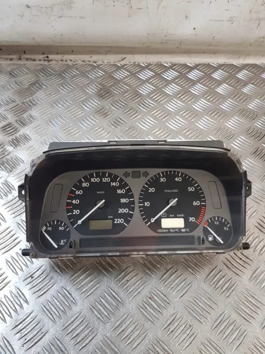 Compteur OEM 1H0919880A pour VW Golf III 1.8 image 2
