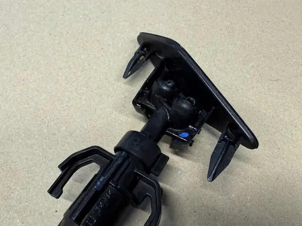 Capuchon de laveur droit VW Passat B8 3G0955104A image 4