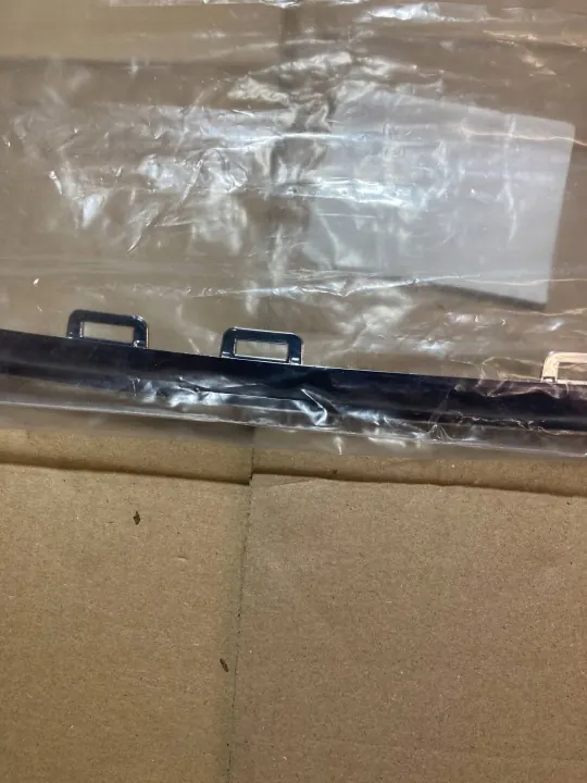 OEM 5NA853101E Chromleiste für Frontstoßstange - Gebraucht image 4