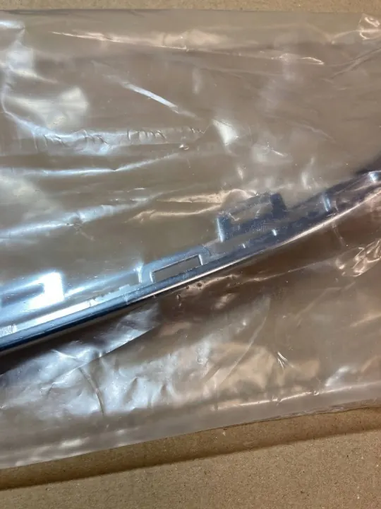 OEM 5NA853101E Chromleiste für Frontstoßstange - Gebraucht image 9