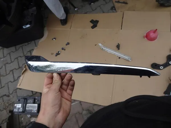 Right Grill Trim Opel Insignia B 39107903 ITA image 3