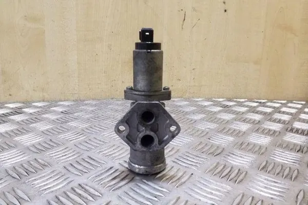 Tomgångsventil RENAULT SCÉNIC I 2.0L bensin 7700870084 image 2