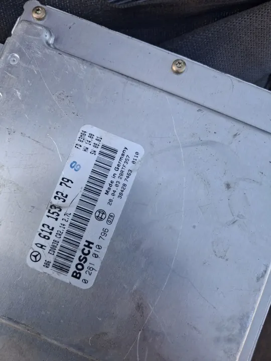 Kokonainen Moottori Mercedes ML W163 2.7 Diesel OEM A6121533279 image 4