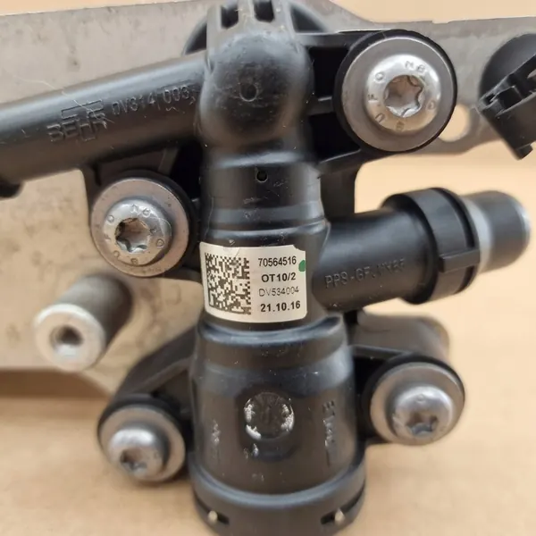 Radiatore olio BMW Serie 1 2 3 4 5 6 7 8 X3 X4 X5 X6 X7 image 2