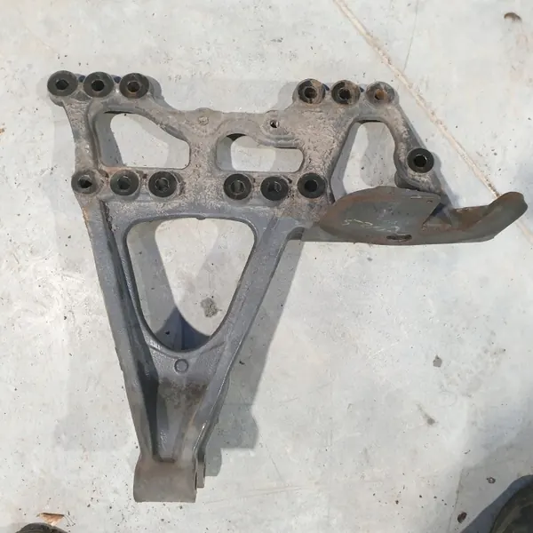 Support de coussin stabilisateur OEM 9613251409 Actros MP4 image 2