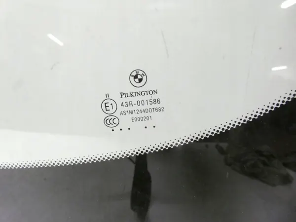 BMW F30/F31 etutuuletin OEM 7258069 image 6