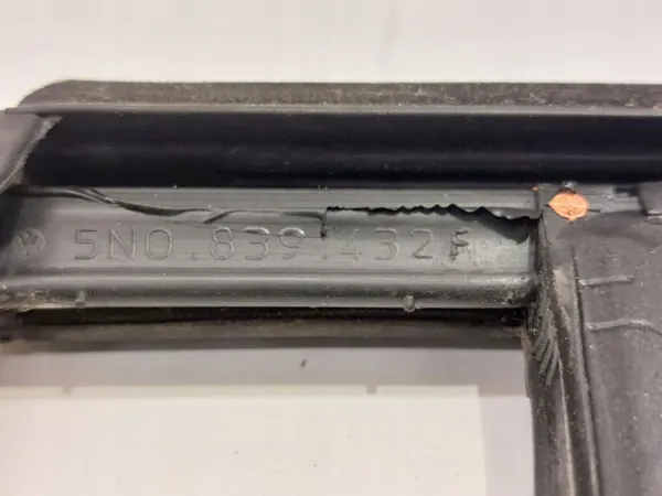 Junta de puerta VW Tiguan OEM 5N0839432F trasera derecha image 4