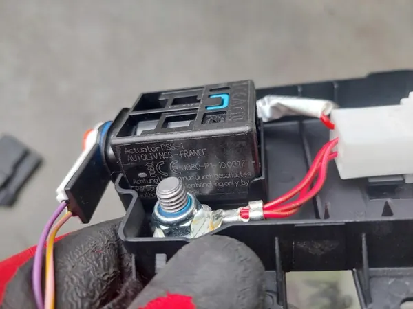 Batteripyroteknisk säkring OEM A0005408250 Mercedes image 4