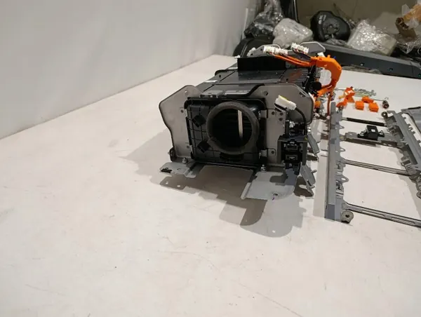 Begagnat batteri OEM 37510CM000 för Hyundai Kona image 3