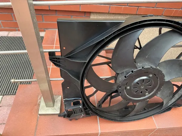 Radiateur Ventilator Mercedes W216 W221 Lift 600W V8 A2215001193 image 4