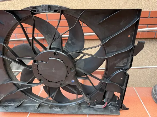 Radiateur Ventilator Mercedes W216 W221 Lift 600W V8 A2215001193 image 8