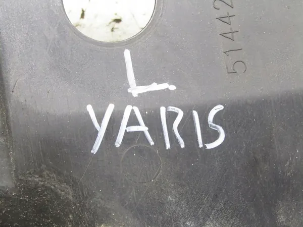 Toyota Yaris III Underskyd Motor image 3