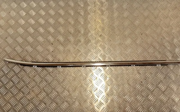 SsangYong Rexton takaikkunan lista OEM FOB26677 image 2