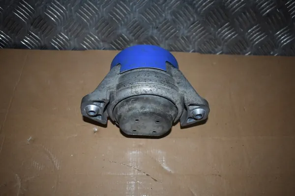 Soporte de motor izquierdo Mercedes W217 W222 image 2