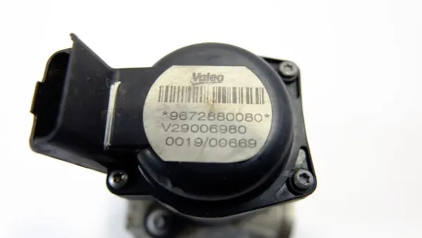 Válvula EGR Ford OEM 9672880080 para Fiesta MK7 1.6 TDCI image 7